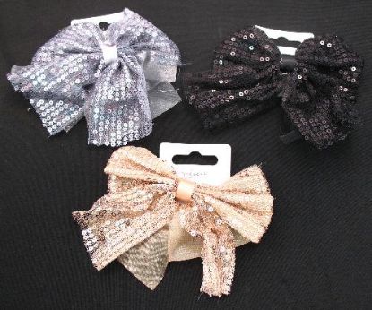 Picture of Believe Sequin Bow Brooch