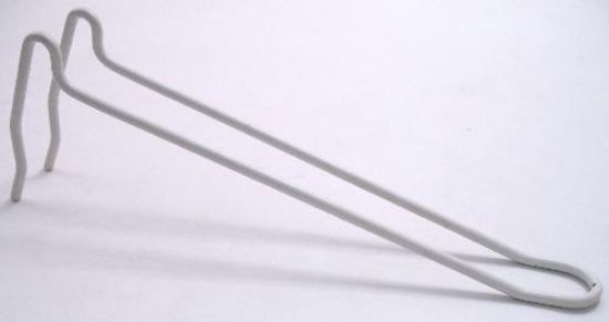 Picture of White metal wire hooks